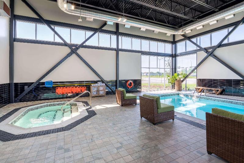 ホテル Wingate By Wyndham Kanata West Ottawa