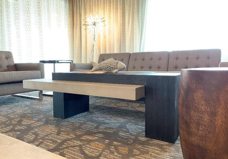 ホテル Wingate By Wyndham Kanata West Ottawa