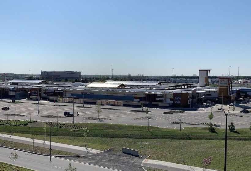 ホテル Wingate By Wyndham Kanata West Ottawa