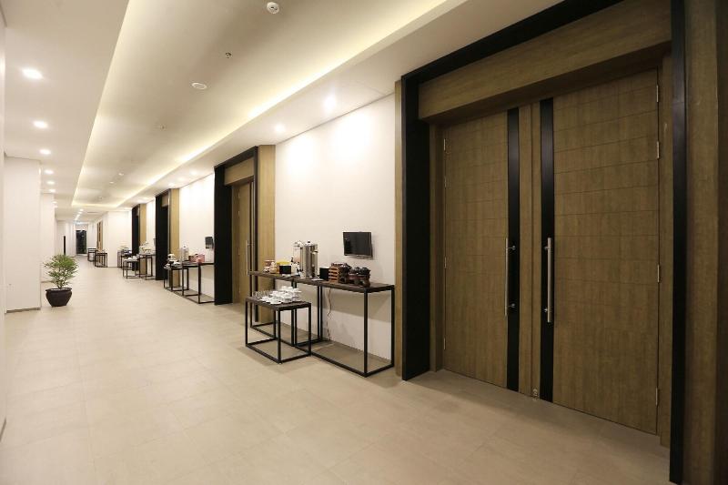 Luminor Hotel Purwokerto By Wh