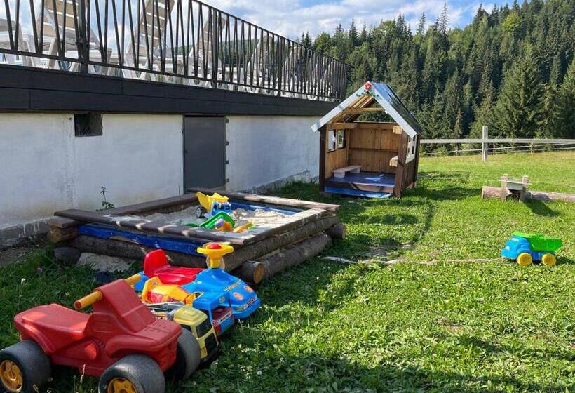 پانسیون Nicole