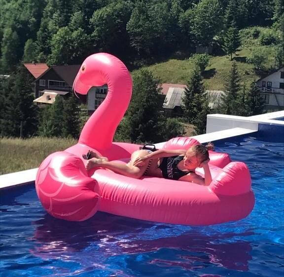 پانسیون Nicole