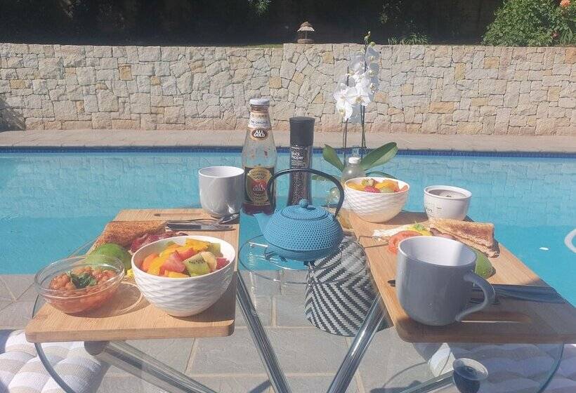펜션 Ouklip Place Hotels
