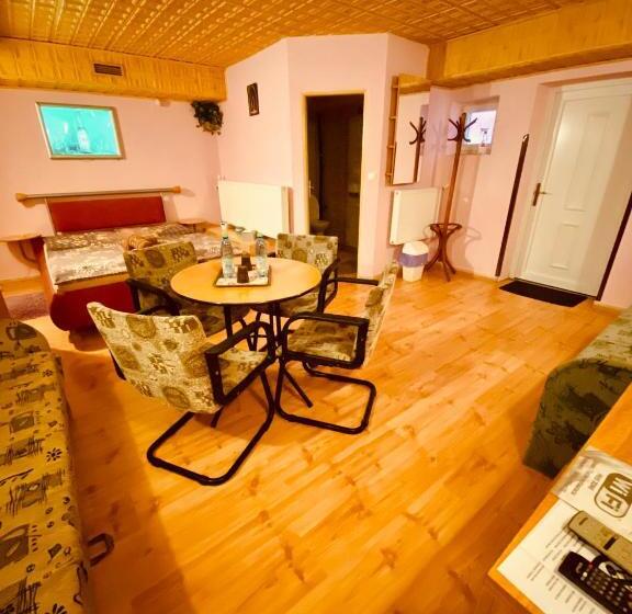 פנסיון Penzión Tyché