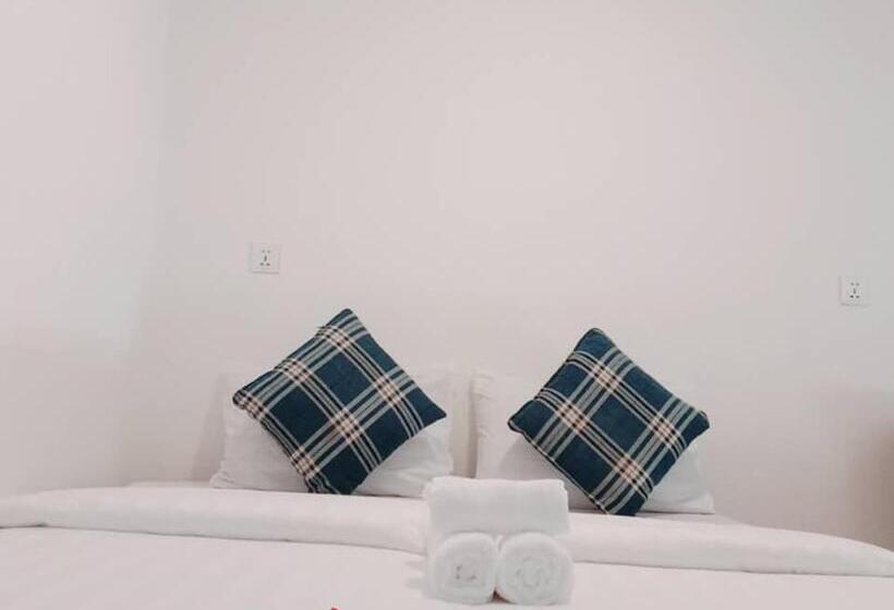 ペンション Redhouse