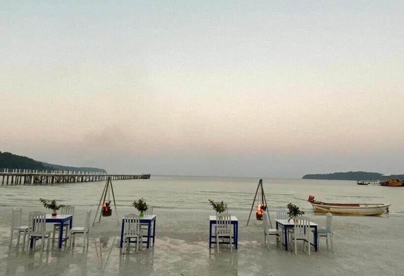 ペンション Redhouse