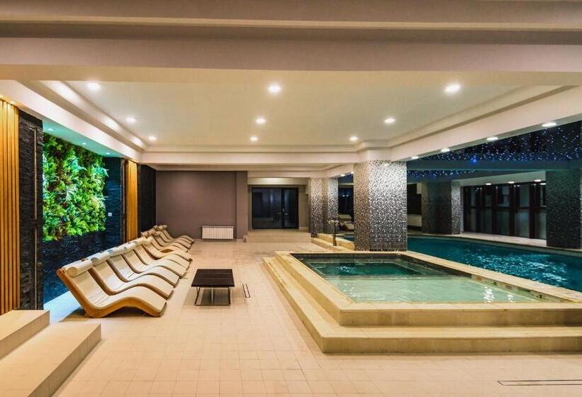 אתר נופש Carpat Inn