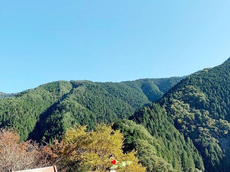 Riverside Hostel B&b – Hostel