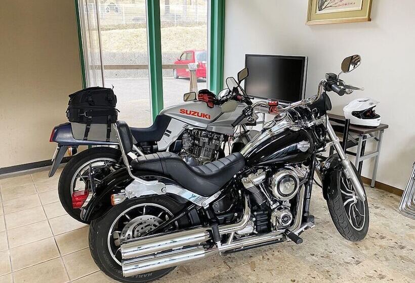 Riverside Hostel B&b – Hostel