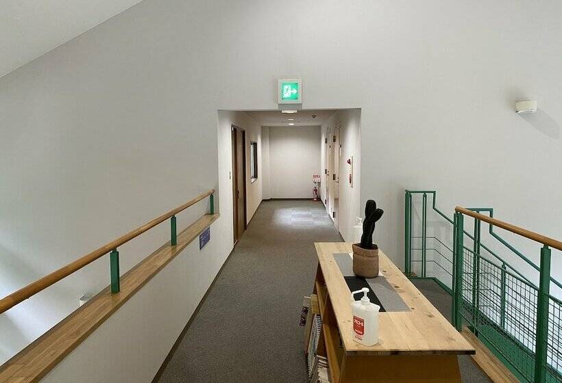 Riverside Hostel B&b – Hostel