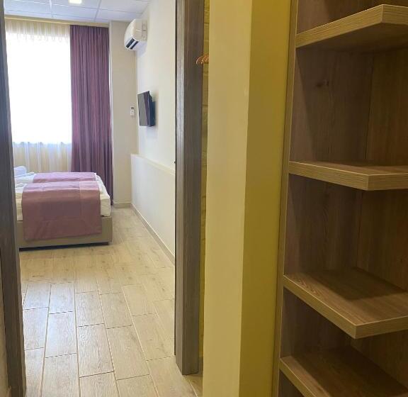 هاستل Art хостел готель адреналін