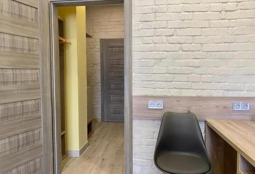 هاستل Art хостел готель адреналін