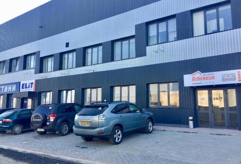 هاستل Art хостел готель адреналін