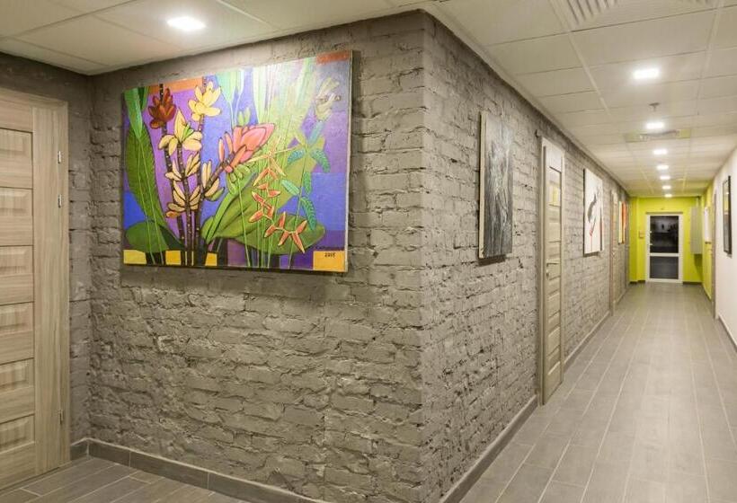 هاستل Art хостел готель адреналін