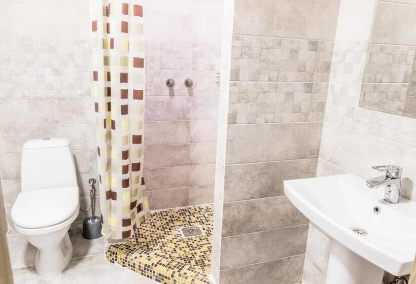 هاستل Art хостел готель адреналін