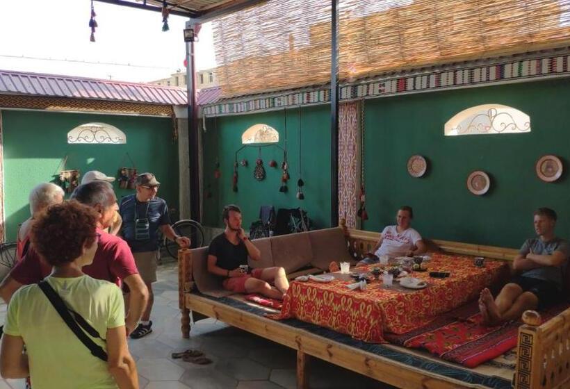 فندق صغير Besqala