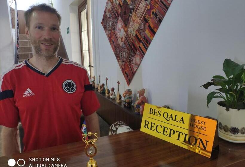 הוסטל Besqala