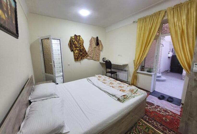 הוסטל Bobo Haydar Guest House