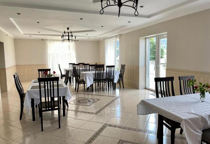 هاستل вілла Milaro