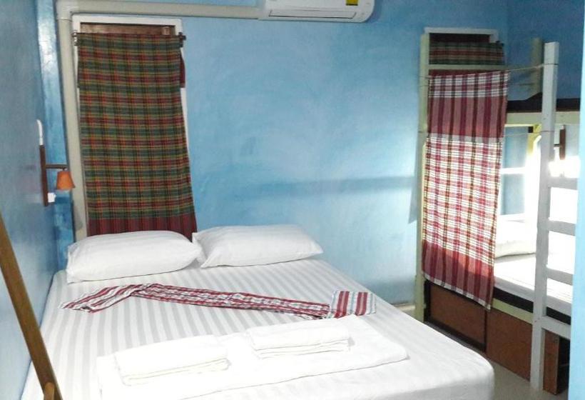 הוסטל Sun Smile