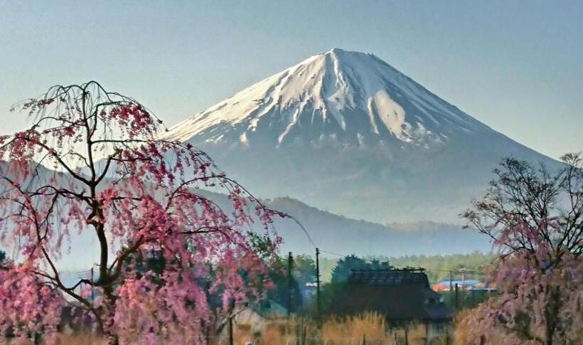 تختخواب و صبحانه Kakureyado Fujikawaguchiko