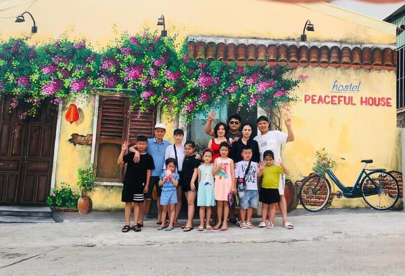 تختخواب و صبحانه Peaceful House Hostel