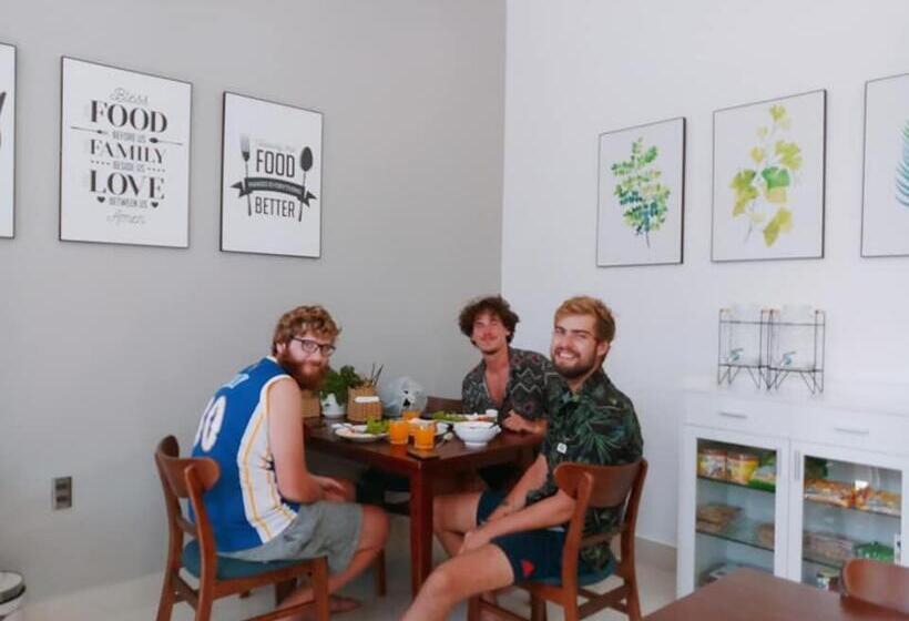 تختخواب و صبحانه Peaceful House Hostel