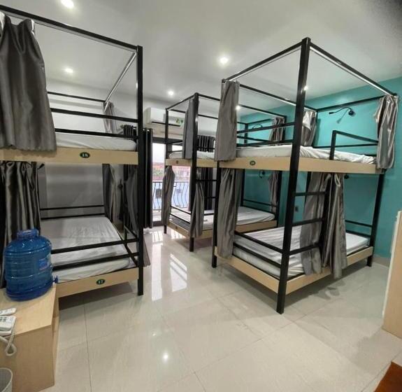 تختخواب و صبحانه Peaceful House Hostel