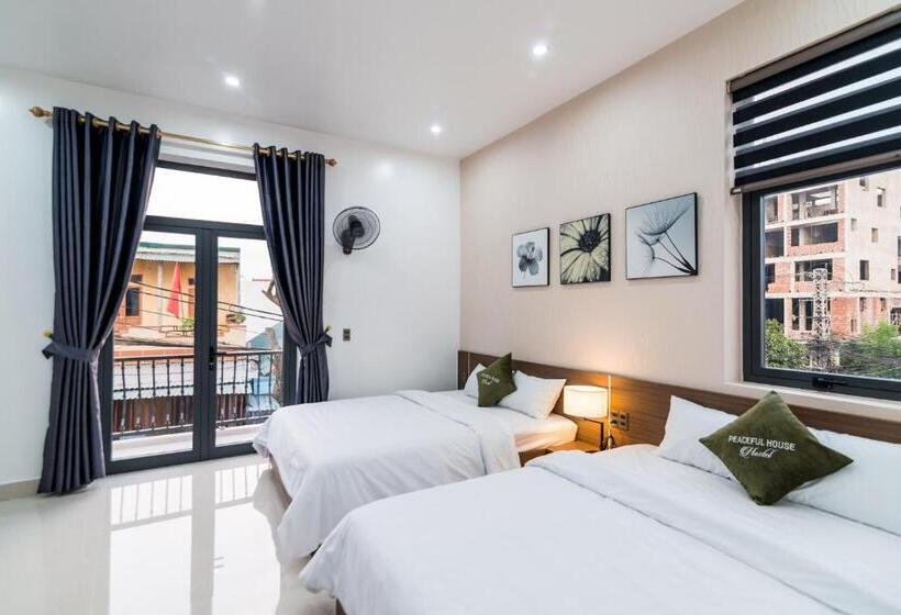 تختخواب و صبحانه Peaceful House Hostel