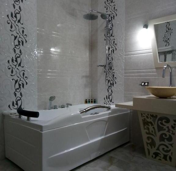 هتل старый бастион