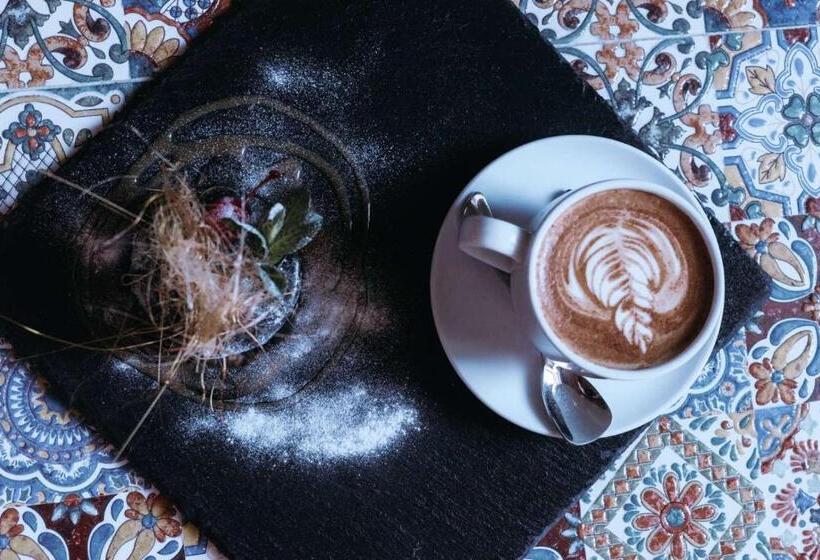 هتل старый бастион