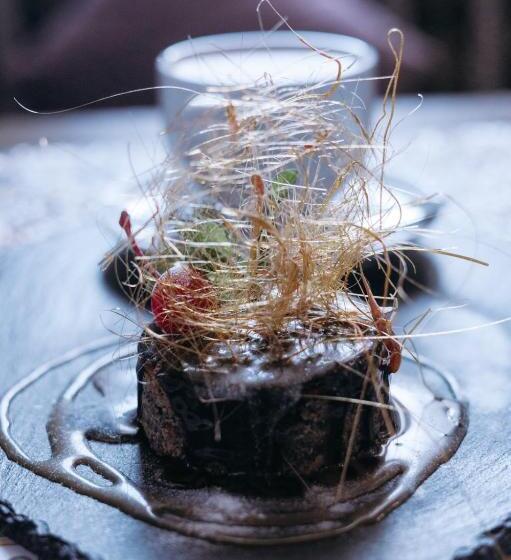 هتل старый бастион