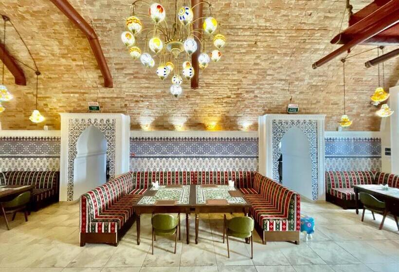 هتل старый бастион