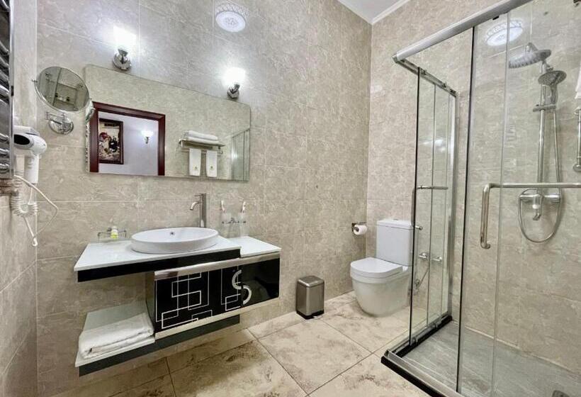 هتل старый бастион