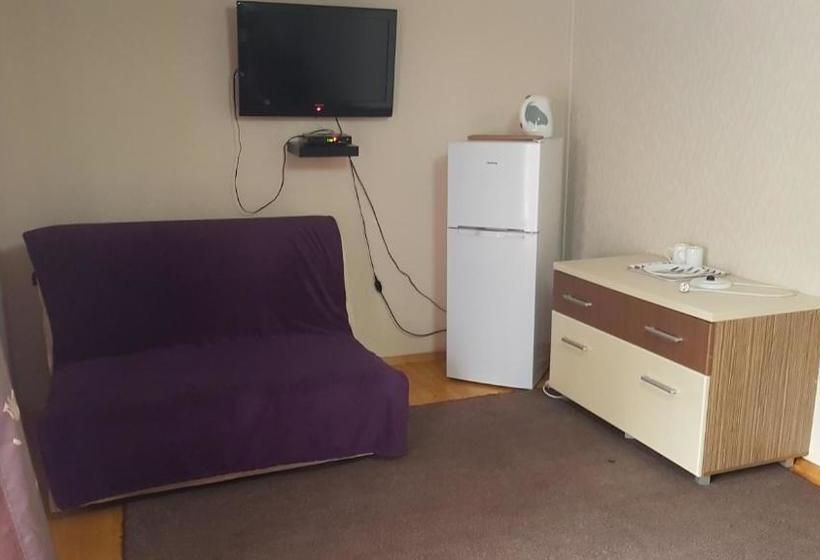 Отель круассан