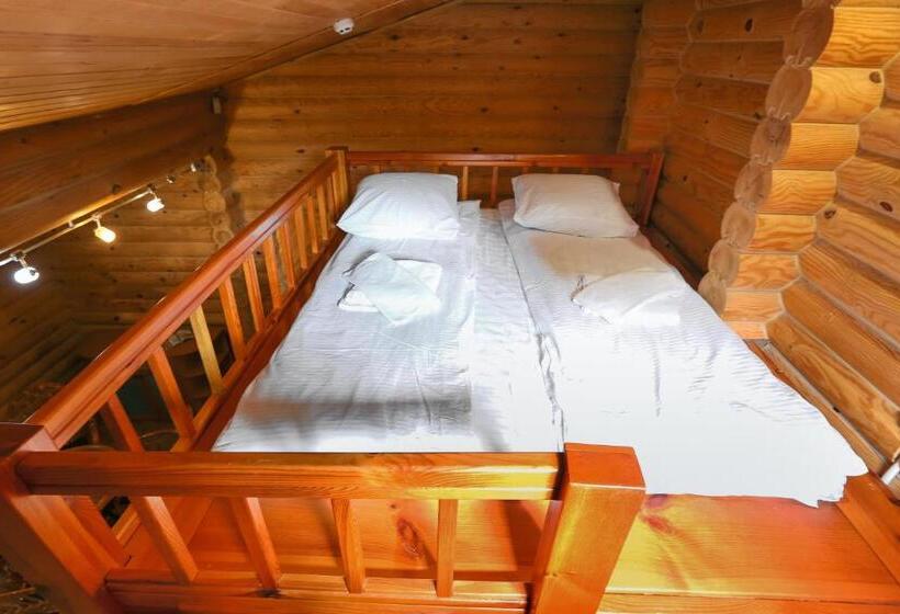 Hotell резорт тростян