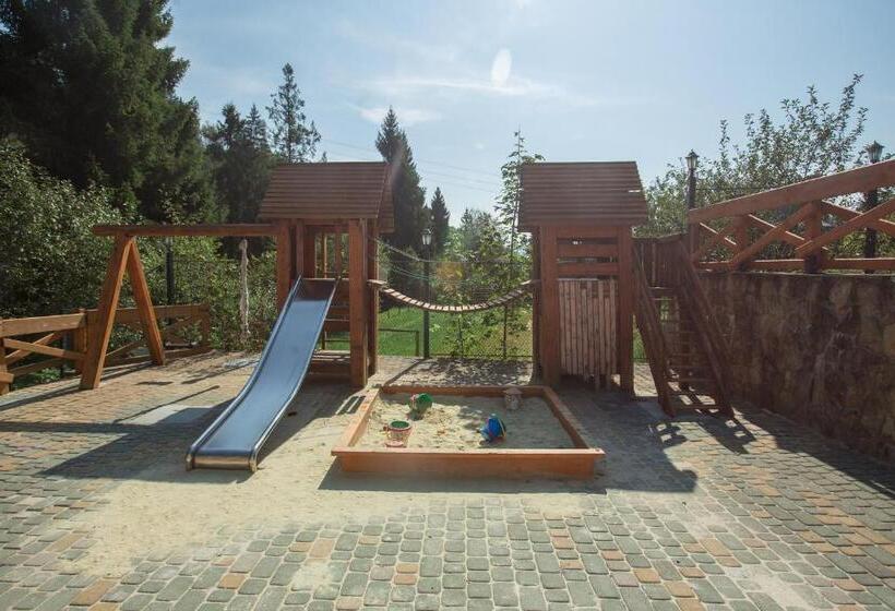 Hotell резорт тростян