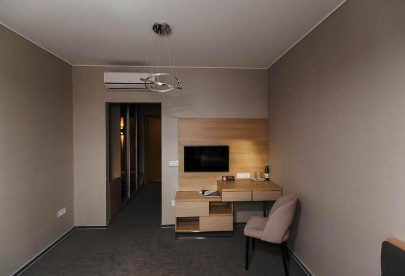 فندق Cruce De Gustos