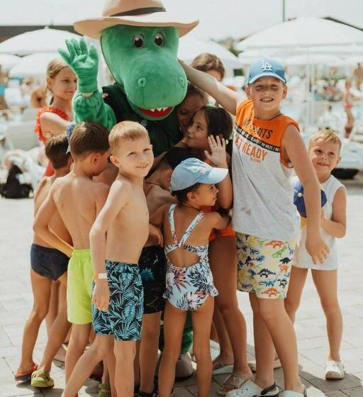 هتل Cruce De Gustos