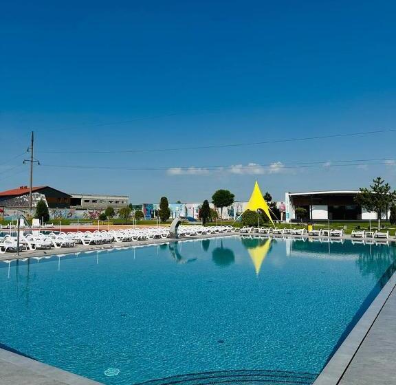 فندق Cruce De Gustos