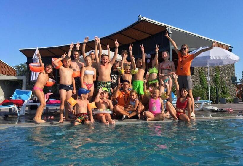 فندق Cruce De Gustos