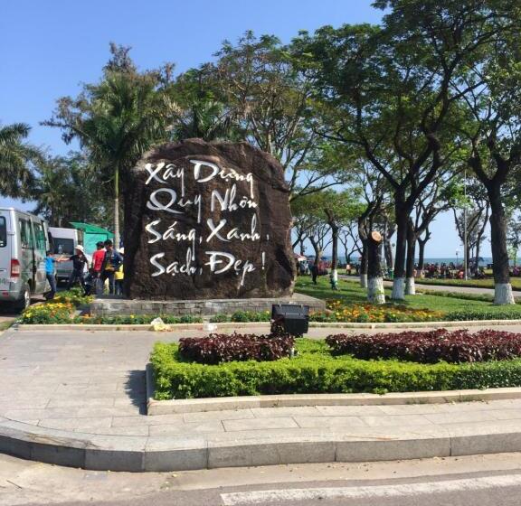 هتل Khách Sạn Ngọc Thương