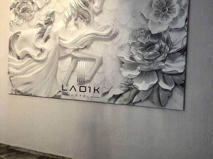فندق Ladik