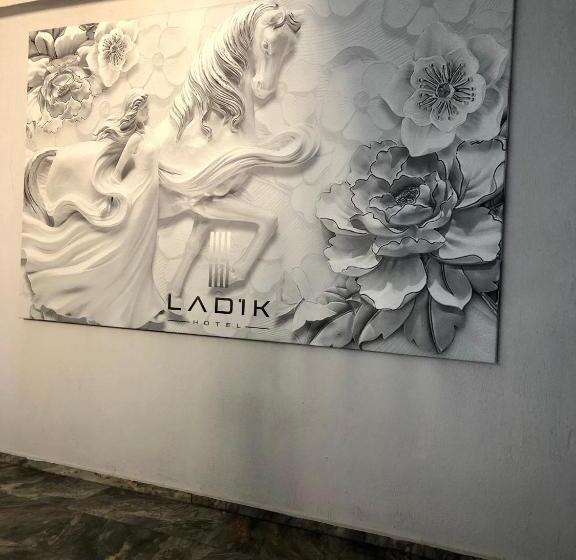 فندق Ladik