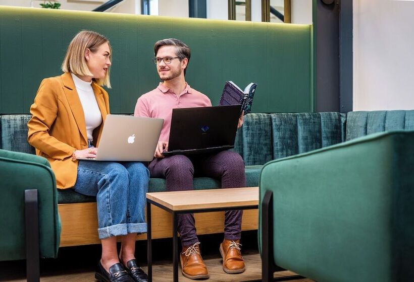 Old Bank Hotel Lion Roars Hotels & Lodges