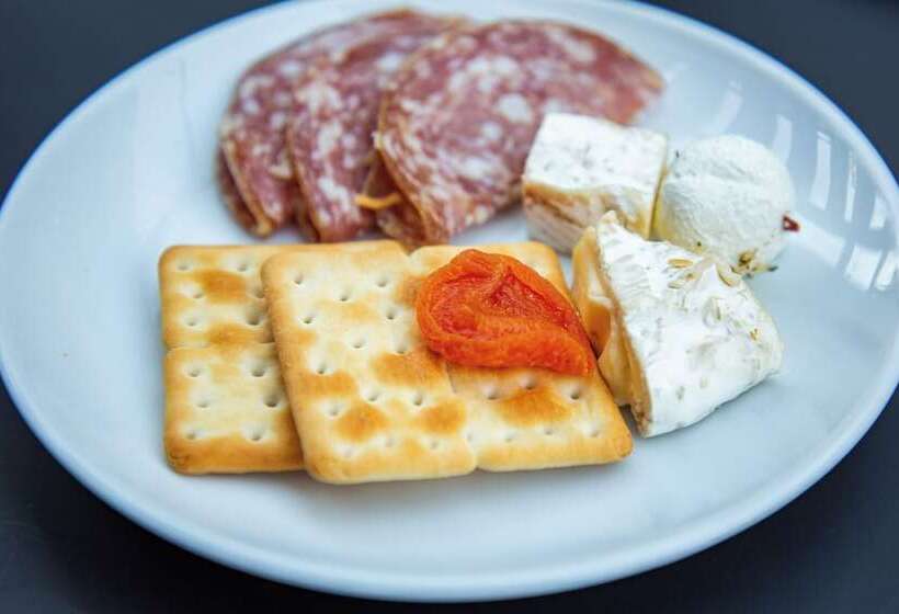 Old Bank Hotel Lion Roars Hotels & Lodges