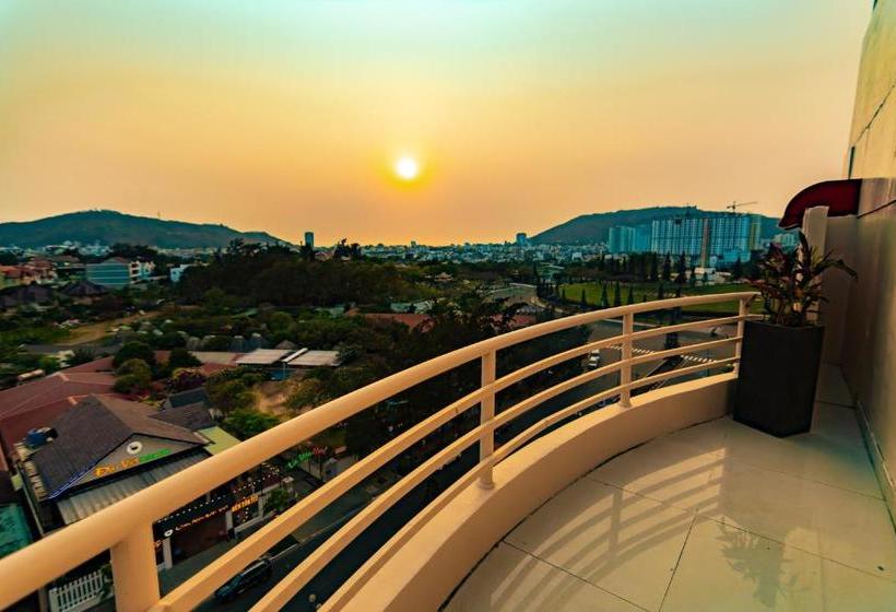 هتل Sun And Sea Leisure