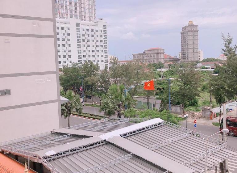 هتل Sun And Sea Leisure