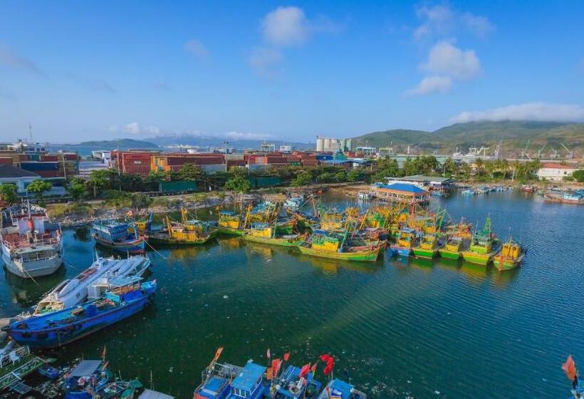 هتل Th Quy Nhơn