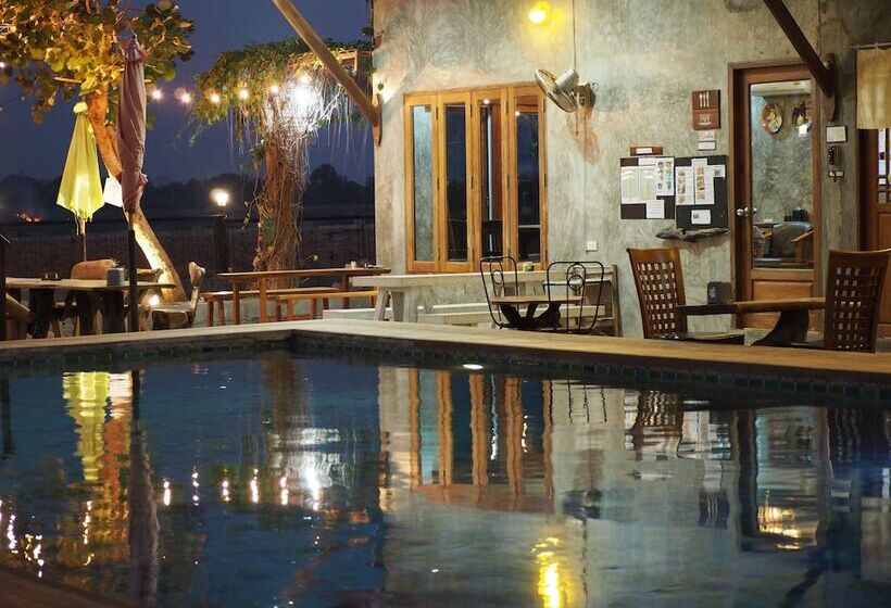 Nawiengkae Riverview Resort